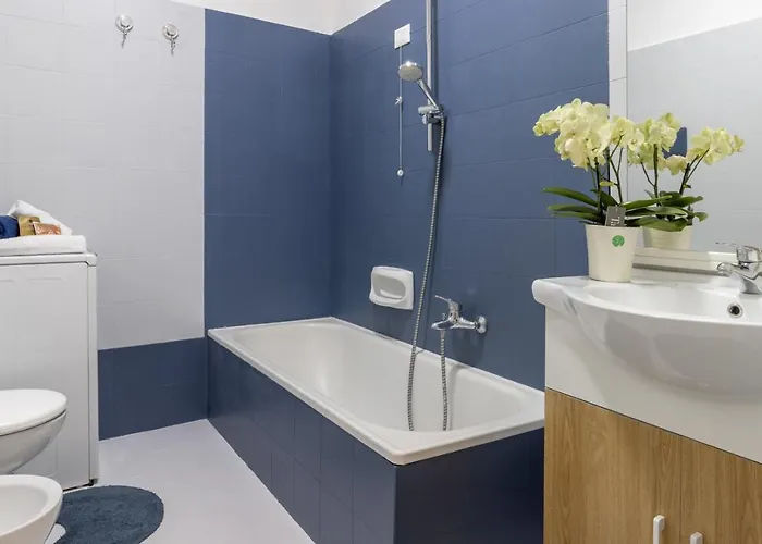 In Piazzetta * Puegnago del Garda